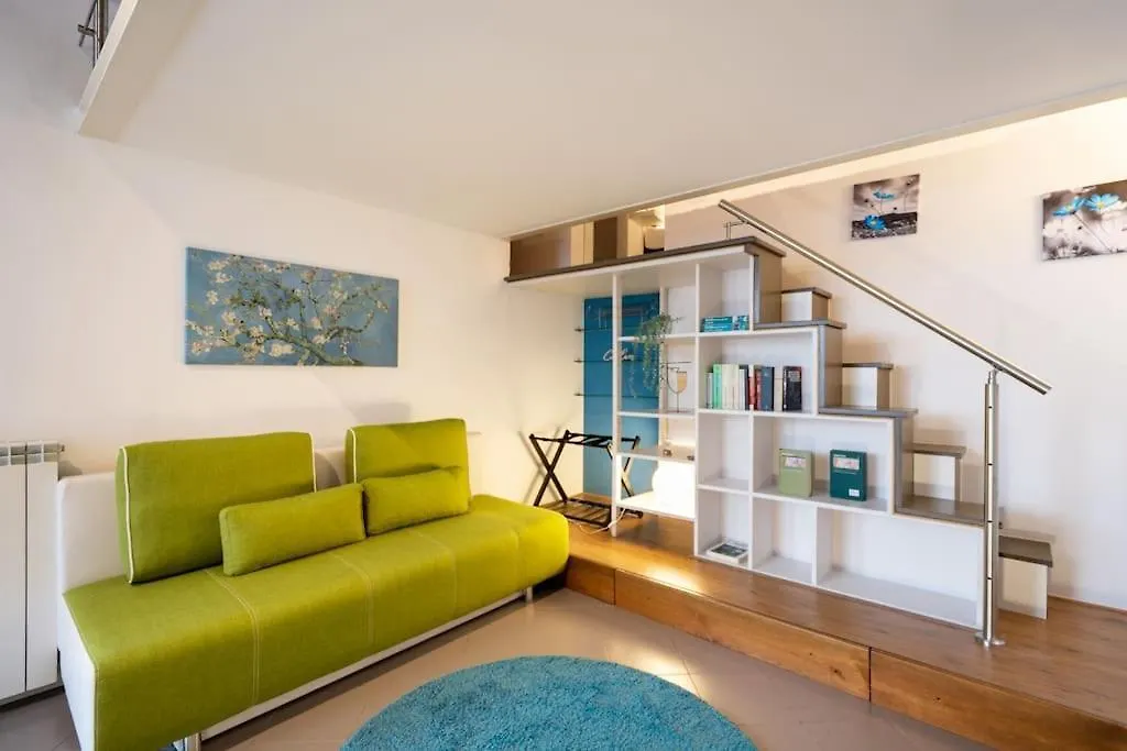 Borromei'S Nest - Central Loft Milan 0*,  Italy